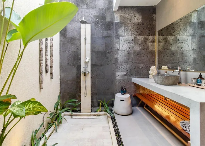 Villa Plumeria By Balisuperhost